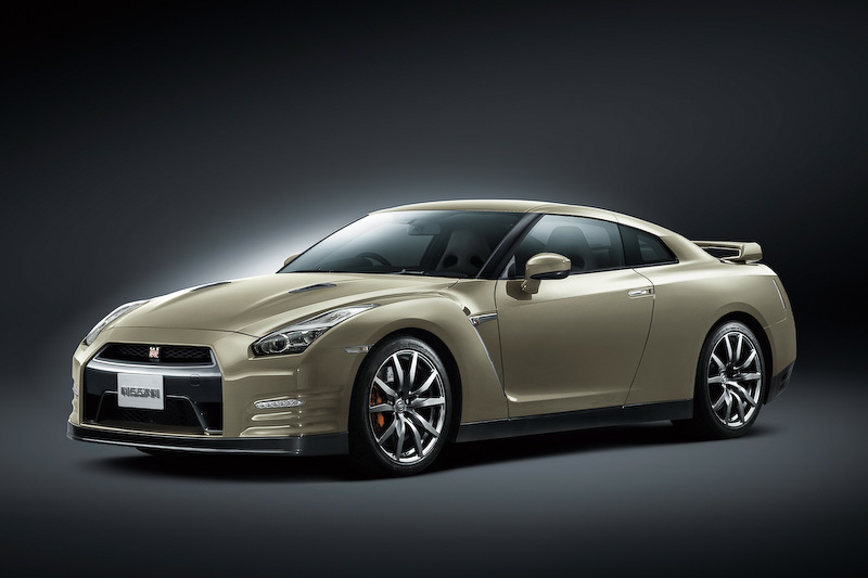 Nissan доработал GT-R для 2015 модельного года и выпустил юбилейную версию спорткара